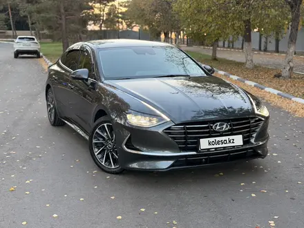 Hyundai Sonata 2022 года за 10 690 000 тг. в Костанай