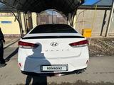 Hyundai Sonata 2017 годаfor8 500 000 тг. в Шымкент – фото 4