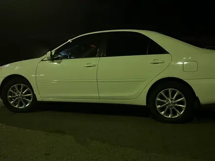 Toyota Camry 2005 года за 5 500 000 тг. в Зайсан – фото 13