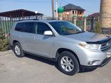 Toyota Highlander 2011 года за 12 500 000 тг. в Тараз – фото 2