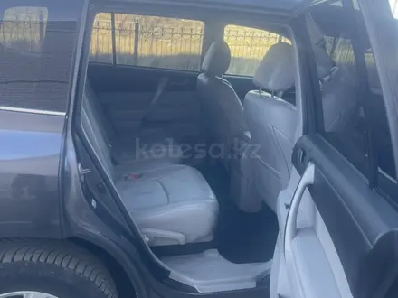 Toyota Highlander 2013 года за 9 200 000 тг. в Актобе – фото 4