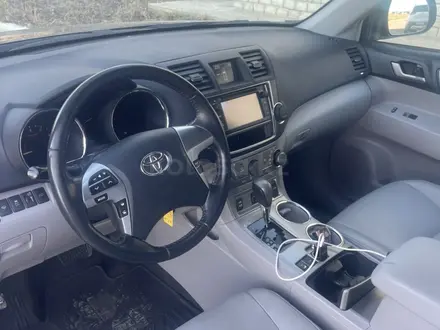 Toyota Highlander 2013 года за 9 200 000 тг. в Актобе – фото 11