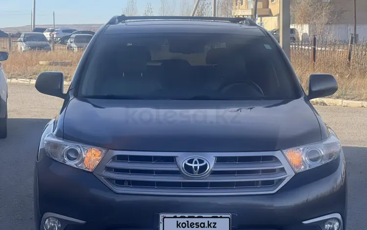Toyota Highlander 2013 годаүшін9 200 000 тг. в Актобе