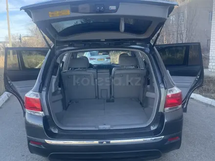 Toyota Highlander 2013 года за 9 200 000 тг. в Актобе – фото 9