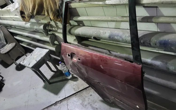 ДВЕРЬ ЗАДНЯЯ RAV-4 2000-2005 за 15 000 тг. в Темиртау