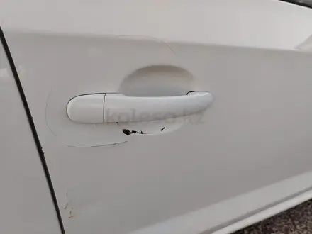 Volkswagen Polo 2015 года за 4 500 000 тг. в Актобе – фото 2