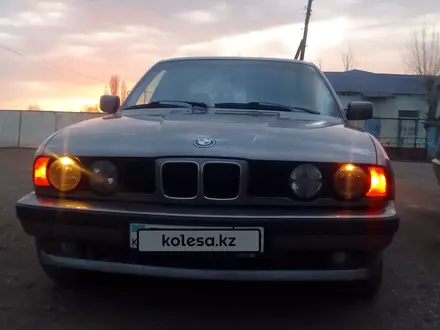 BMW 520 1993 года за 2 000 000 тг. в Кулан – фото 2