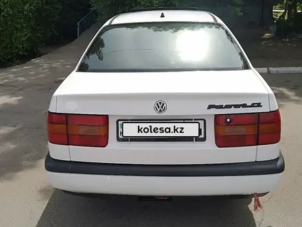 Volkswagen Passat 1995 года за 2 000 000 тг. в Аксу – фото 14