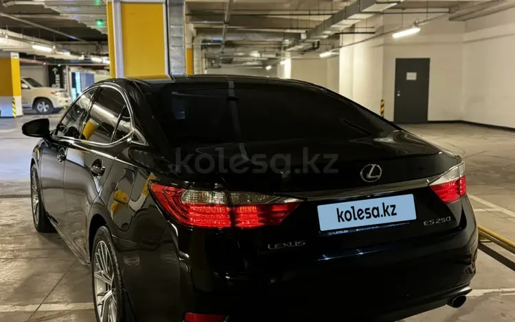 Lexus ES 250 2013 года за 11 900 000 тг. в Алматы