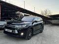 Toyota Highlander 2019 года за 19 500 000 тг. в Шымкент