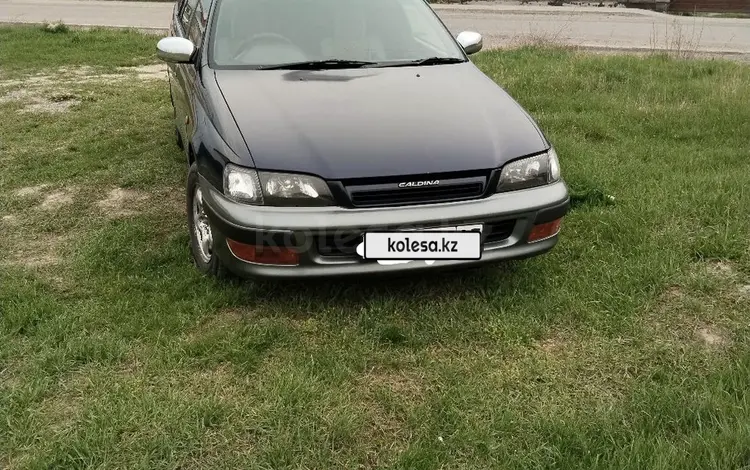 Toyota Caldina 1996 годаүшін2 300 000 тг. в Алматы