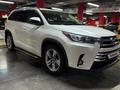 Toyota Highlander 2017 года за 16 000 000 тг. в Астана – фото 2