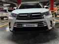 Toyota Highlander 2017 года за 16 000 000 тг. в Астана