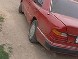 Mercedes-Benz E 200 1992 годаfor1 100 000 тг. в Тараз – фото 3