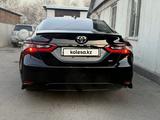 Toyota Camry 2021 годаүшін11 500 000 тг. в Алматы – фото 4