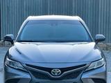 Toyota Camry 2019 года за 11 000 000 тг. в Атырау