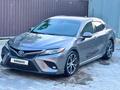 Toyota Camry 2019 года за 11 000 000 тг. в Атырау – фото 2
