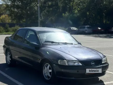 Opel Vectra 1996 года за 1 500 000 тг. в Караганда – фото 3