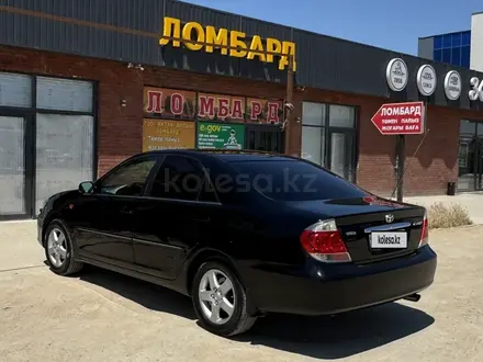 Toyota Camry 2005 года за 4 300 000 тг. в Актау – фото 3