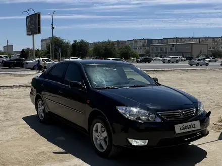 Toyota Camry 2005 года за 4 300 000 тг. в Актау – фото 2