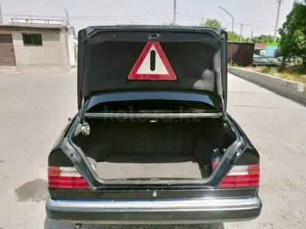 Mercedes-Benz E 200 1992 года за 2 300 000 тг. в Тараз – фото 8