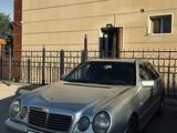 Mercedes-Benz E 320 1996 годаүшін2 900 000 тг. в Актобе
