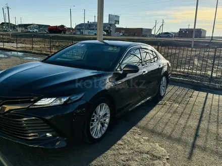 Toyota Camry 2020 года за 8 500 000 тг. в Атырау – фото 9