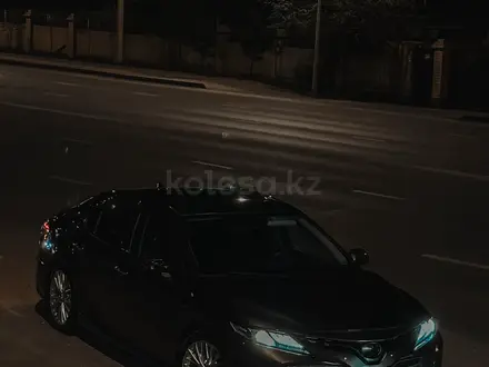 Toyota Camry 2020 года за 8 500 000 тг. в Атырау – фото 4