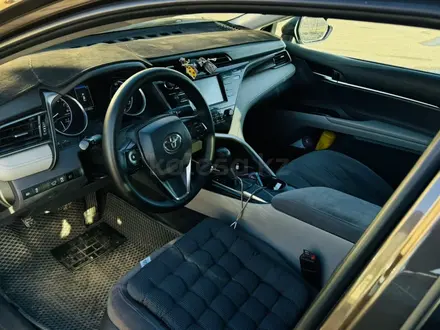 Toyota Camry 2020 года за 8 500 000 тг. в Атырау – фото 12