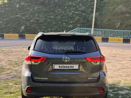 Toyota Highlander 2019 года за 15 900 000 тг. в Алматы – фото 13