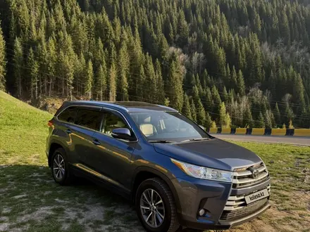 Toyota Highlander 2019 года за 15 900 000 тг. в Алматы – фото 3