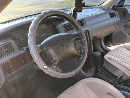 Toyota Camry 1996 года за 2 800 000 тг. в Усть-Каменогорск – фото 6