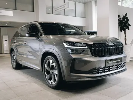 Skoda Kodiaq Sportline Plus 2026 года за 19 990 000 тг. в Алматы