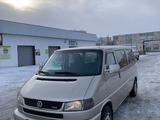 Volkswagen Multivan 1996 годаүшін3 900 000 тг. в Караганда