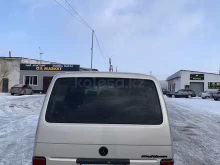 Volkswagen Multivan 1996 года за 3 900 000 тг. в Караганда – фото 4