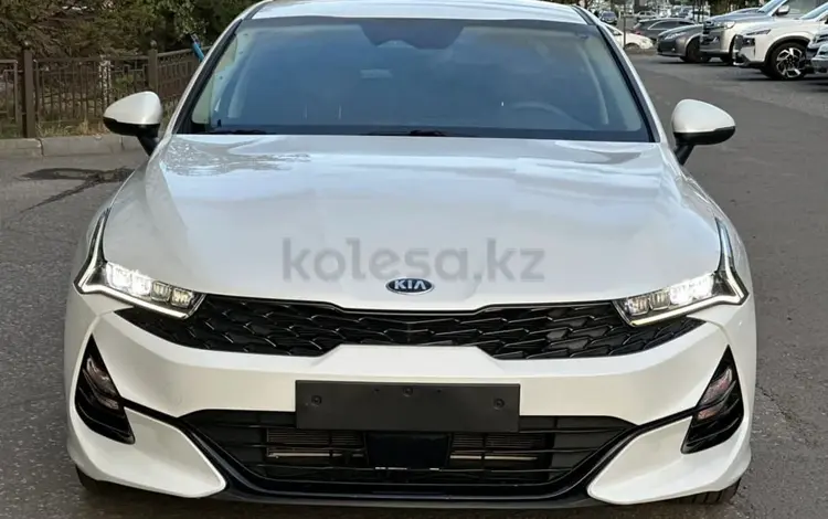 Kia K5 2021 года за 13 500 000 тг. в Астана