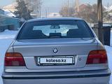 BMW 523 1996 года за 3 500 000 тг. в Кокшетау – фото 2