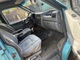 Volkswagen Multivan 1992 годаүшін3 400 000 тг. в Караганда – фото 2