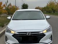 Hyundai Elantra 2020 годаүшін8 600 000 тг. в Алматы