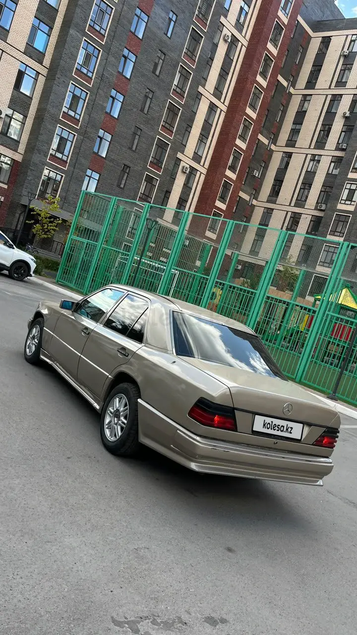 Mercedes-Benz E-Class, 1992