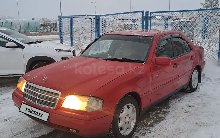 Mercedes-Benz C 200 1995 года за 1 850 000 тг. в Петропавловск