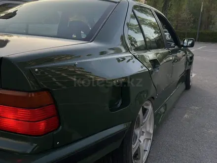 BMW 325 1991 года за 2 600 000 тг. в Алматы – фото 13