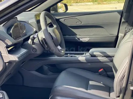 Lexus ES 350 Premium 2026 года за 43 990 000 тг. в Актобе – фото 11