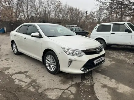 Toyota Camry 2017 года за 12 300 000 тг. в Шымкент – фото 2