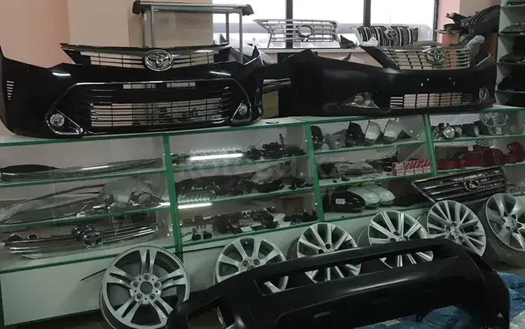 Передний бампер на toyota land cruiser 200 Рестайл новый оригенал за 7 777 тг. в Караганда