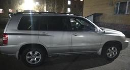 Toyota Highlander 2003 года за 7 500 000 тг. в Семей – фото 4