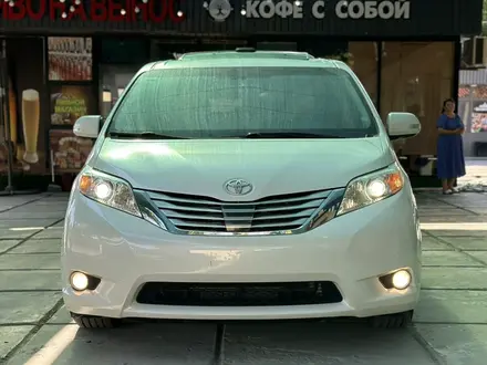 Toyota Sienna 2014 года за 9 200 000 тг. в Шымкент