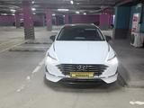Hyundai Sonata 2023 годаүшін11 500 000 тг. в Астана