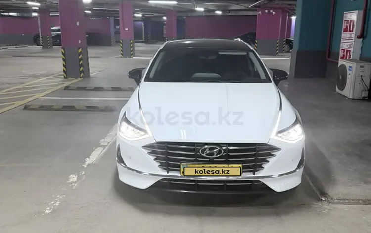 Hyundai Sonata 2023 годаүшін11 500 000 тг. в Астана