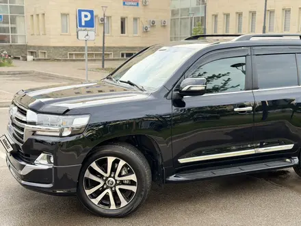 Toyota Land Cruiser 2018 года за 35 555 555 тг. в Алматы – фото 4